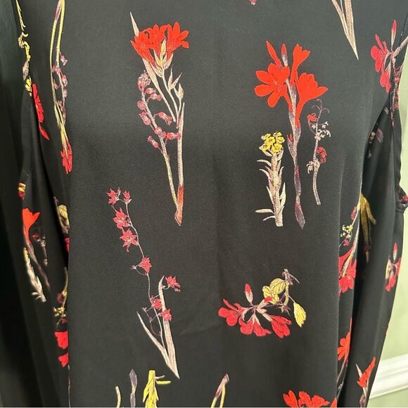 Vince Camuto Cold Shoulder Botanical Print Blouse – Size M - Picture 8 of 11